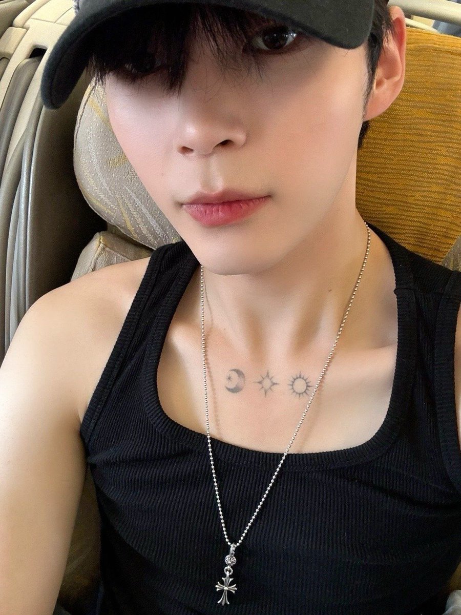 성한빈 쇄골 tweet media