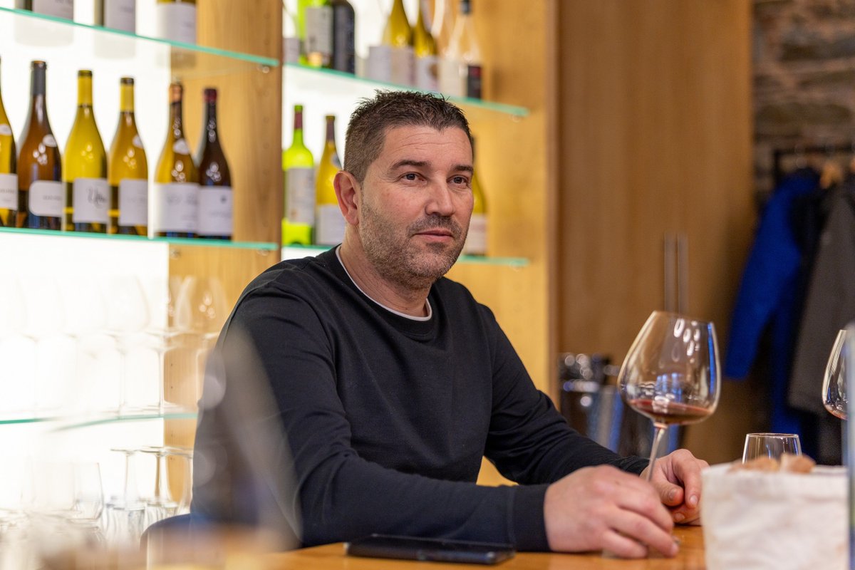 B. Dominio de Tares tweet media