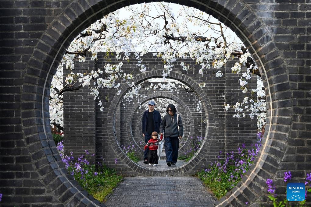 Embajada de China en España tweet media