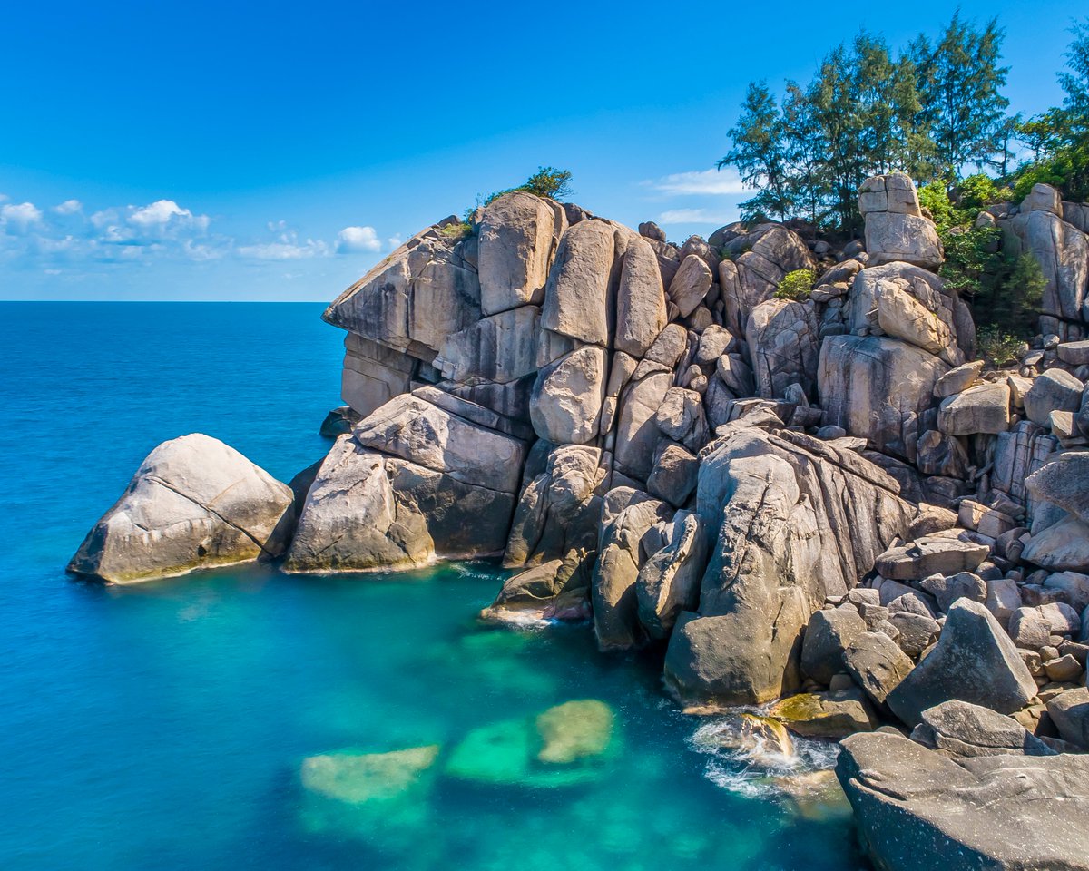Lonely Planet France tweet media