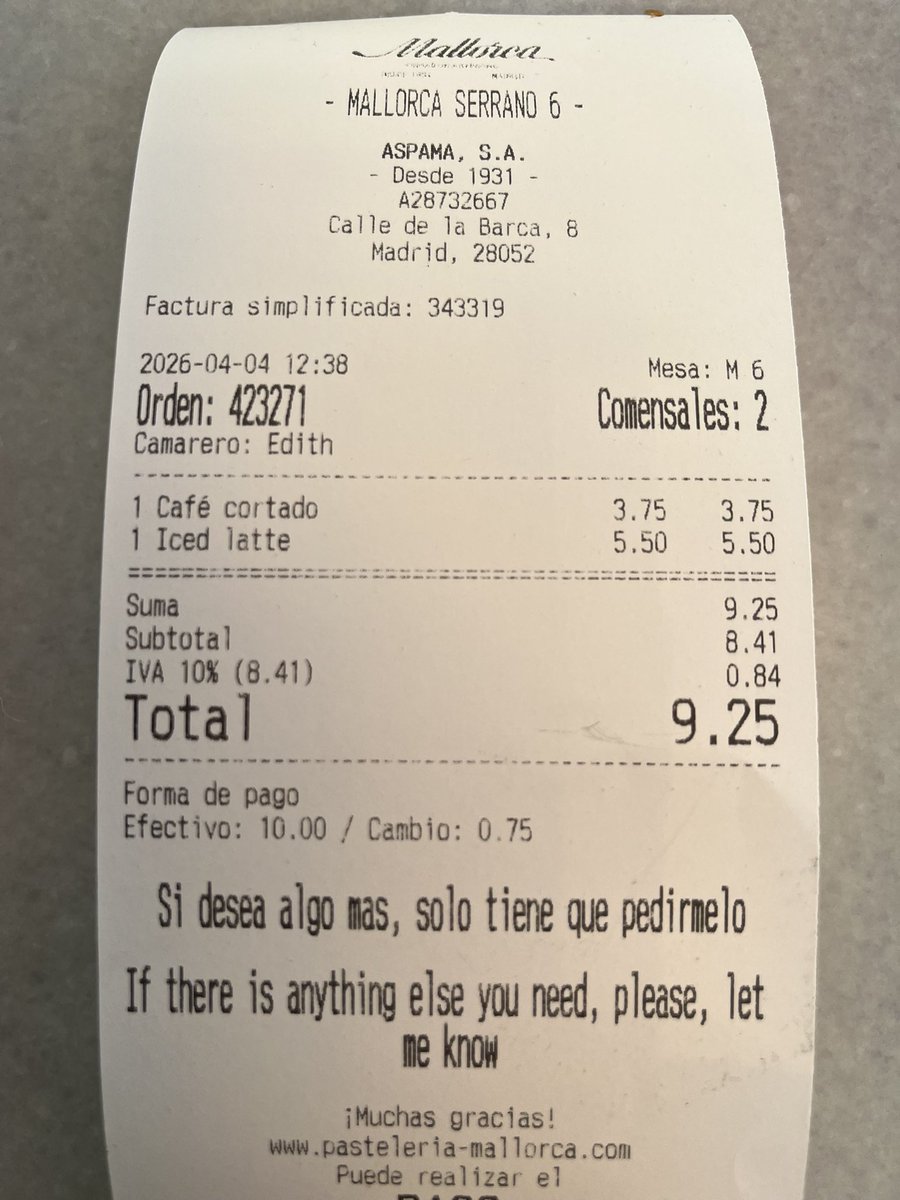 excessiu's tweet photo. Cafeteria Mallorca 3,75 #cortadocaroexpensive https://t.co/94mNZTKfHI