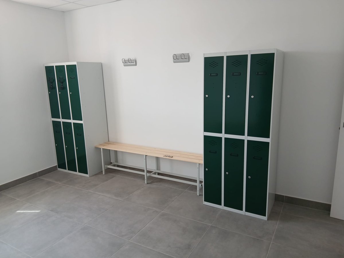 NetQuintos's tweet photo. 📷Nuevo proyecto: 👇

✅ Taquillas metálicas de 2 puertas: más capacidad en el mismo espacio.

✅ Bancos sencillos: funcionalidad y orden sin ocupar de más.

Nos ajustamos a vuestros requisitos para ofreceros la mejor solución posible. 💯

 https://t.co/UJHkpr7dz9 https://t.co/DOYDyYKMUW