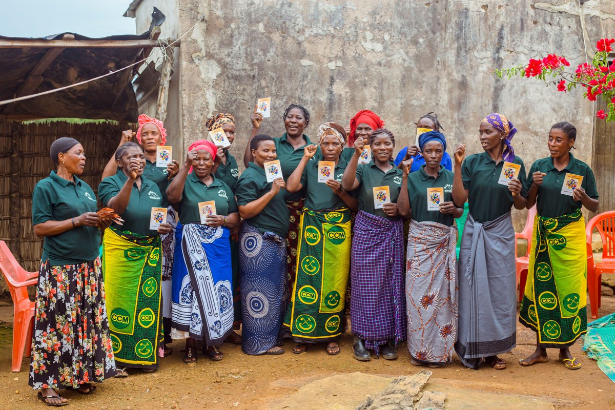 SolidaridadECA's tweet photo. The MAMA SAFI group at Mlela Mine, Tanzania, are rewriting their futures through the EA$E initiative by @SolidaridadECA funded by the @DutchMFA under the P2P Gold project. The 20 women are scaling to strategic growth. 
Read full post here: https://t.co/euBjll5TzE https://t.co/P2ORDnyt2q