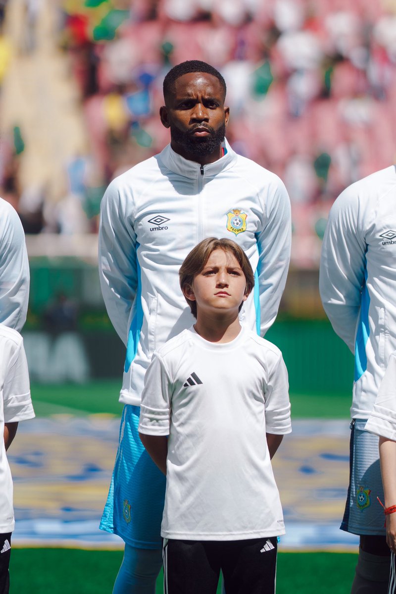 Cédric Bakambu tweet media