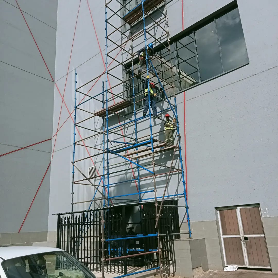 CONSTRUCTION & ENGINEERING tweet media