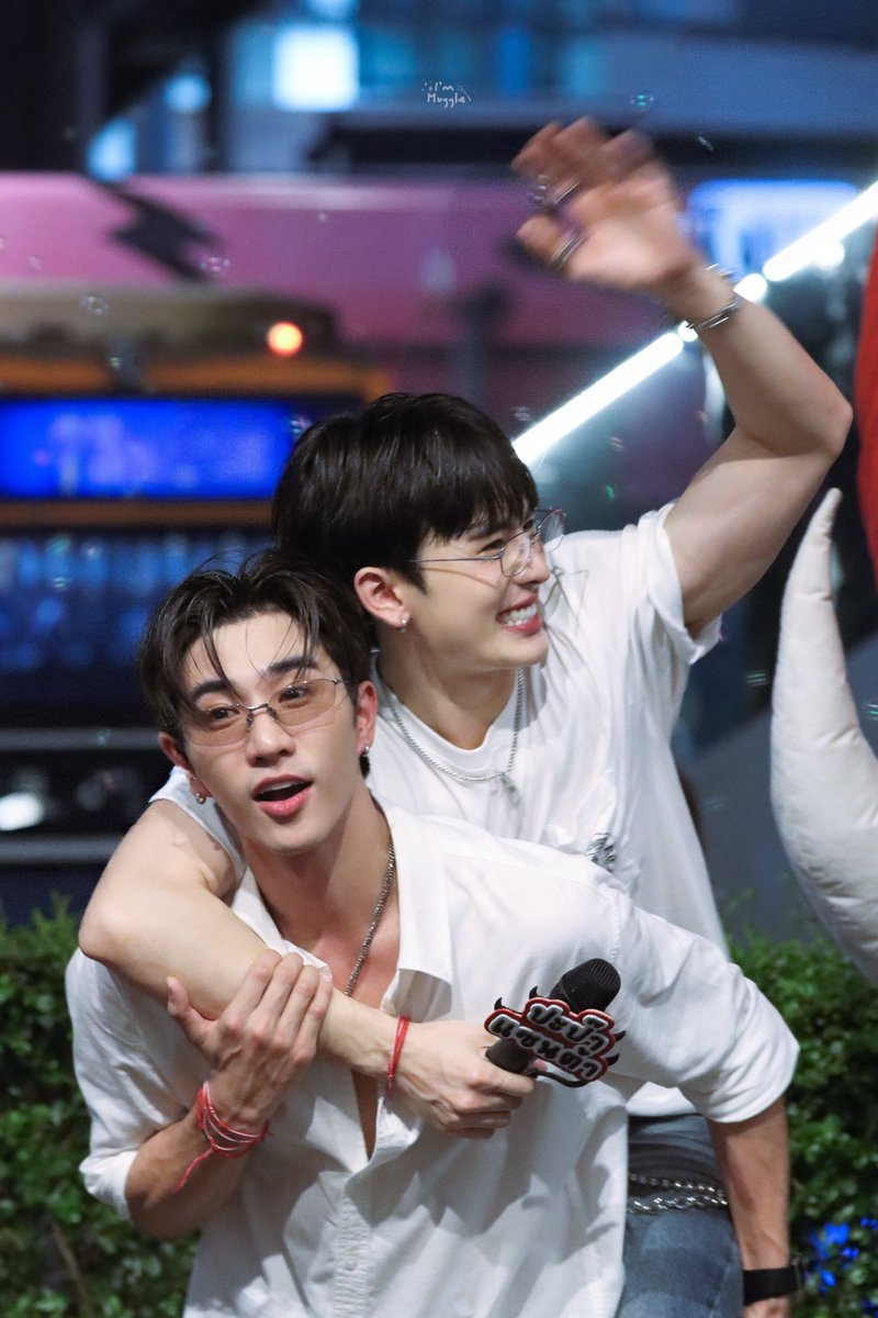 ฉันเป็นมักเกิ้ลเลือดผสม tweet media