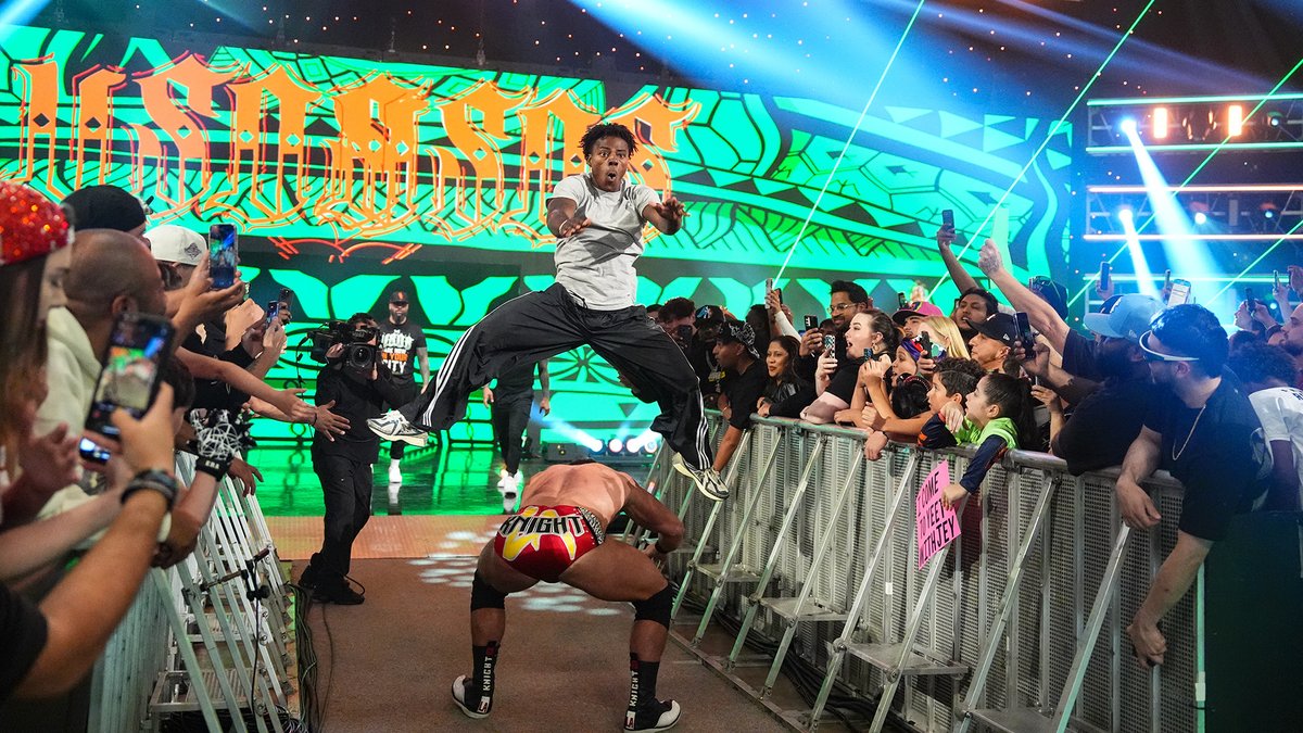 WWEItalia's tweet image. L’atmosfera in vista di WrestleMania si scalda! 🔥 @Obaofwwe e @BrockLesnar sono al centro dell’attenzione,… e molto altro a WWE Raw! Scopri i risultati 👉 tinyurl.com/y6ee42fb

Rivivi le emozioni dello show on demand su @discoveryplusIT! #DiscoveryPlus