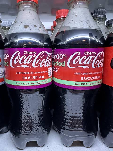 ______timmy's tweet photo. @Megu_rikka As an American, the carbonation isn't much but it reminds me of one of my favorite sodas, cherry cola. I much prefer cherry cola 😅 https://t.co/dprdhcSkw5