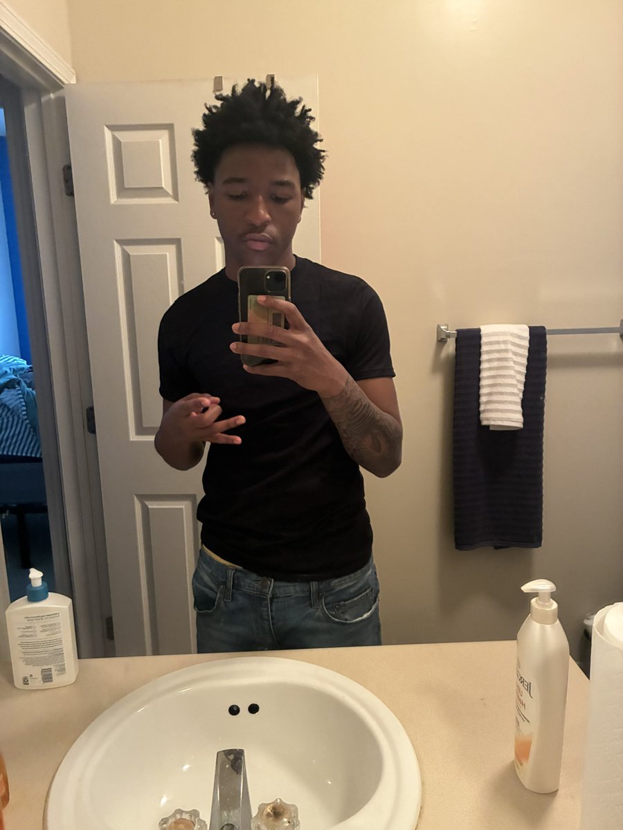 demari (@1demari_) on Twitter photo 