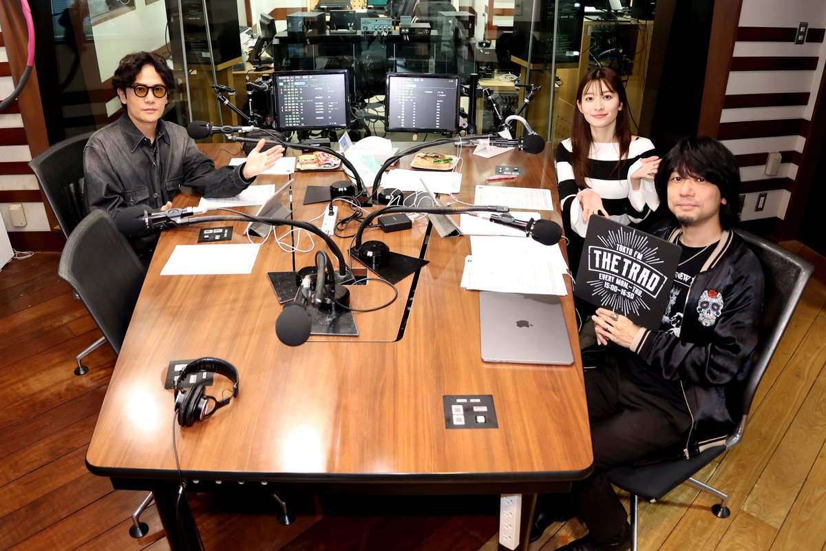 THE TRAD tweet media