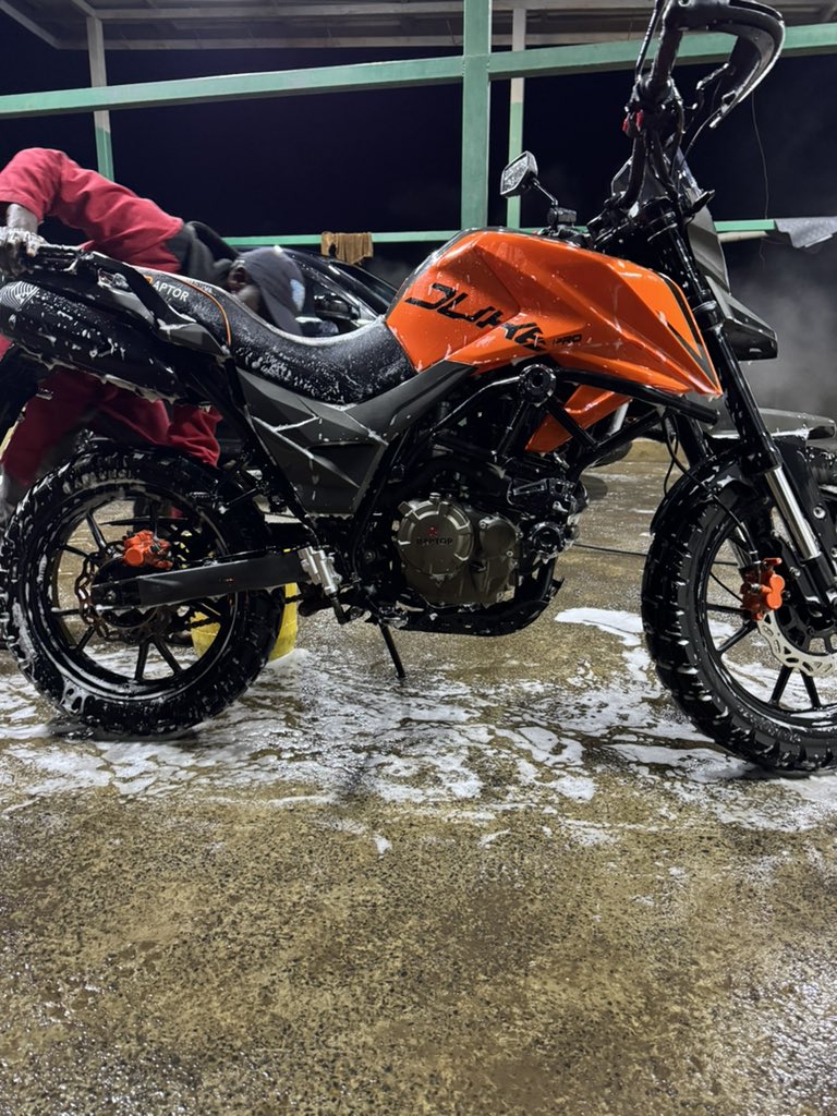 KyleRobins tweet media