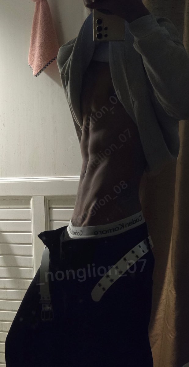 𝕷𝖎𝖔𝖓 tweet media