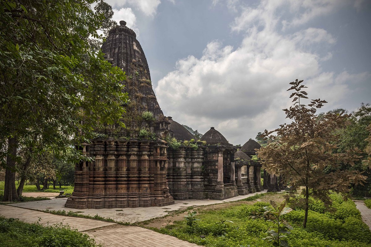 know_jainism's tweet photo. Jain Temple ruins in Polo Forest Sabarkantha , Gujarat 🛕
#ForgottenHeritage https://t.co/23kj84fssl