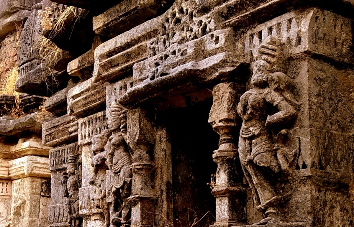 know_jainism's tweet photo. Jain Temple ruins in Polo Forest Sabarkantha , Gujarat 🛕
#ForgottenHeritage https://t.co/23kj84fssl