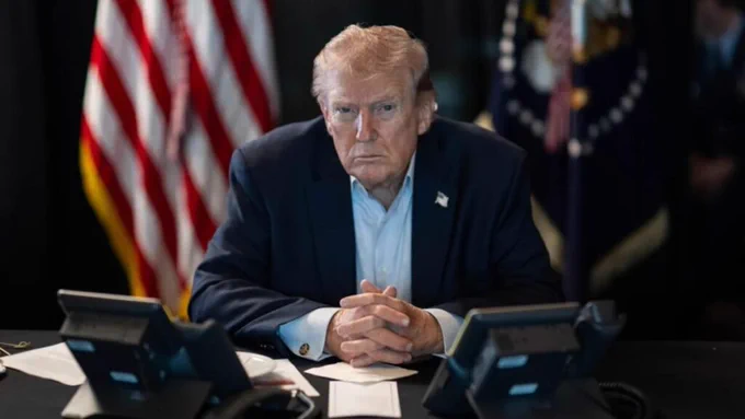 دونالد ترمپ ضرب الاجل سه شنبه برای ایران را قطعی خواند.