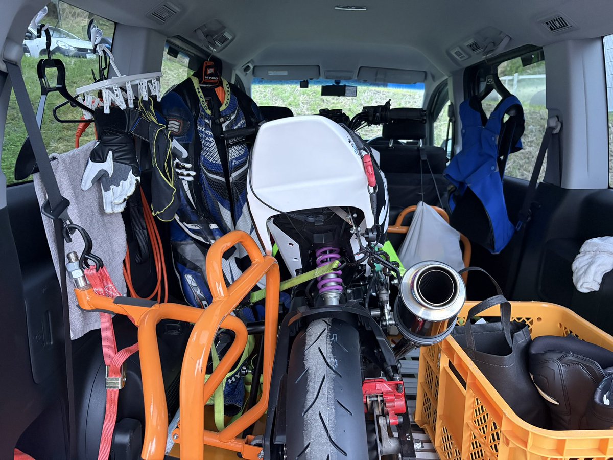 コージー 54 tweet media