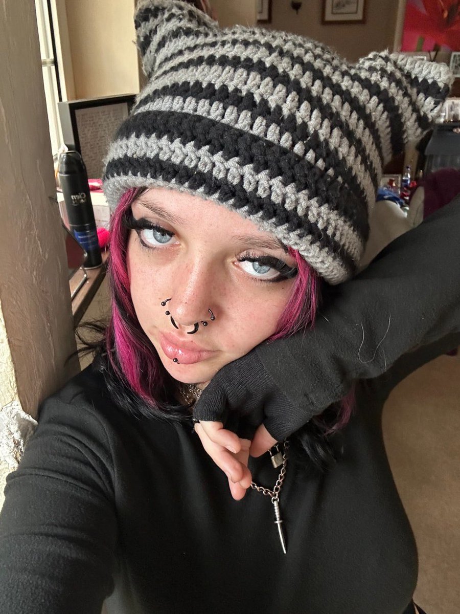 LucyLuckyy🤞🍀 (@sqweetlucy_) / Posts / X