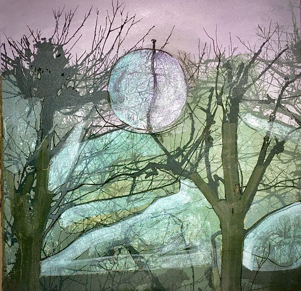 RuthMcDonald1's tweet photo. A lovely moon again last night glowing through the trees in the woods a great treat especially with a feint pink glow in the sky just like my overworked screen-print
#screenprint #moon #glow #Tuesday #printmaking #artwork #woodland #EasterJoy #pinkglow https://t.co/L8ThA4ZJyJ