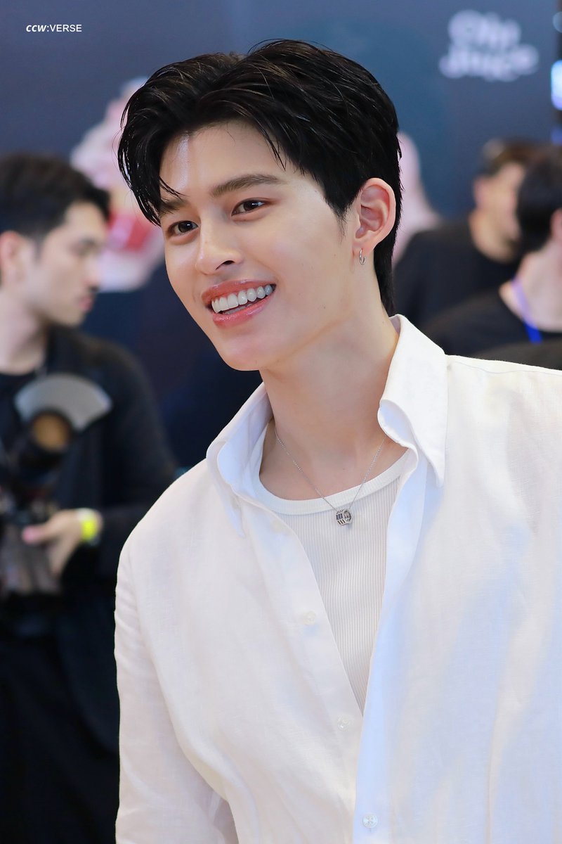 𝙘𝙘𝙬:ᴠᴇʀꜱᴇ tweet media