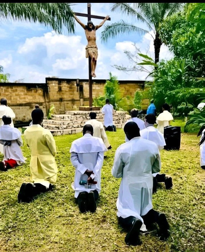 Block-chain Evangelist tweet media