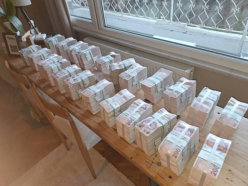 BİZ SİZİ İZLİYORUZ tweet media