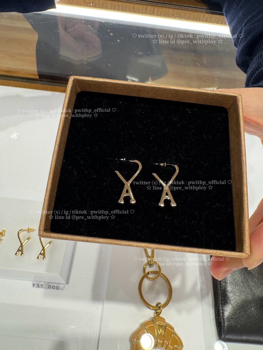 pwithp_official's tweet image. ทีม #prewithploy เก็บ Ami Paris ให้คุณลูกค้าค่ะ
❣️หลายๆคนอาจจะรู้จักน้องเค้าเพราะเสื้อผ้า
โดยเฉพาะ cardigan แต่จะบอกว่าช่วงนี้ กระเป๋าและเครื่องประดับ ก็ขายดีไม่แพ้กันเลยค่ะ ค่าตัวดีกว่าไทยทุกชิ้นน้า🫶🏻🫶🏻