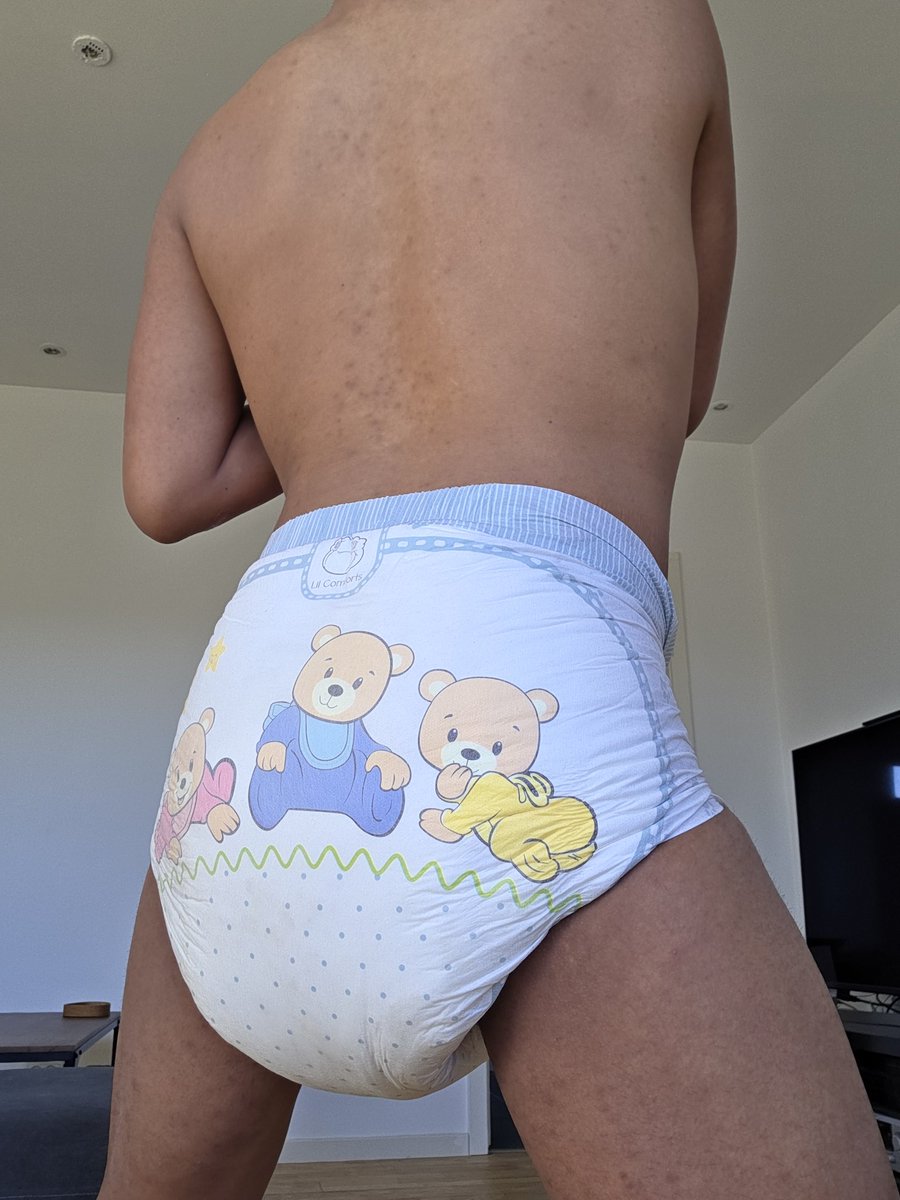 LittleCutieBoy tweet media