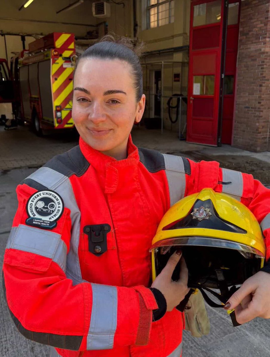 Silencebetweensirens tweet media