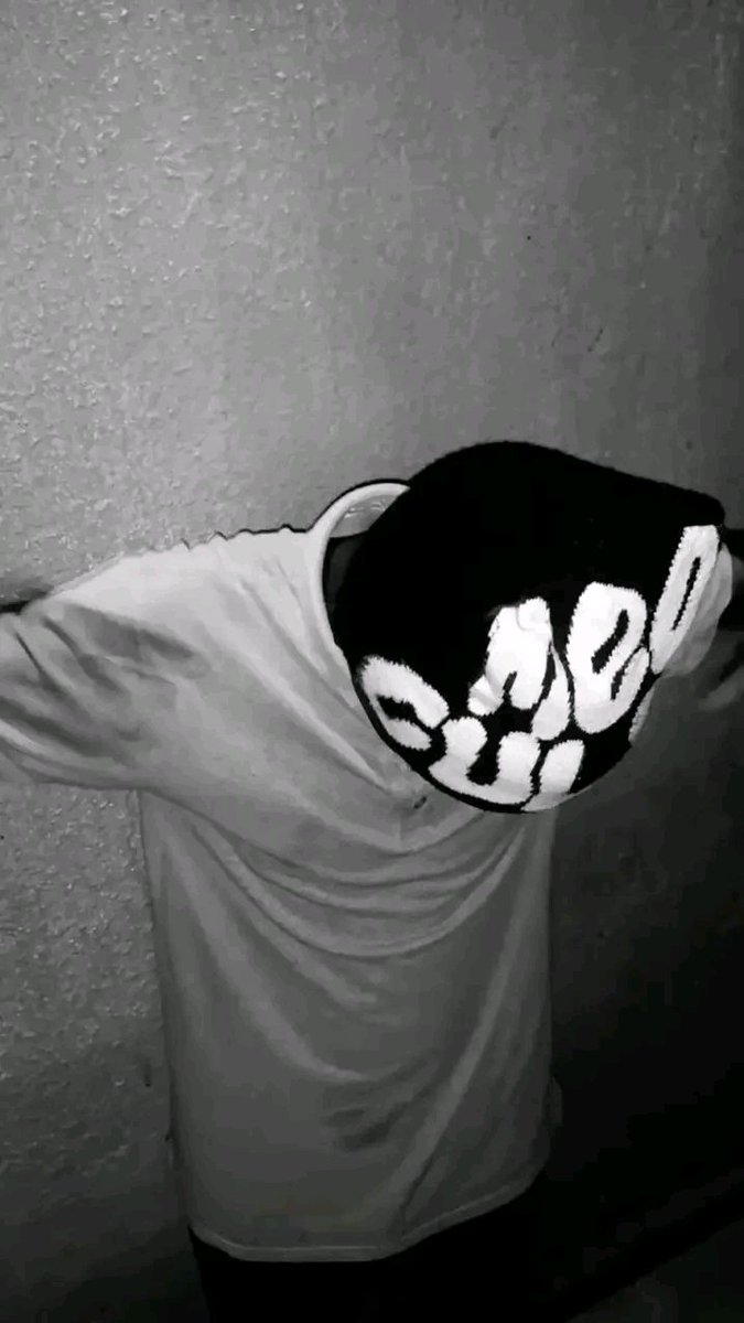 𝑲ø𝒍𝒍¥ tweet media