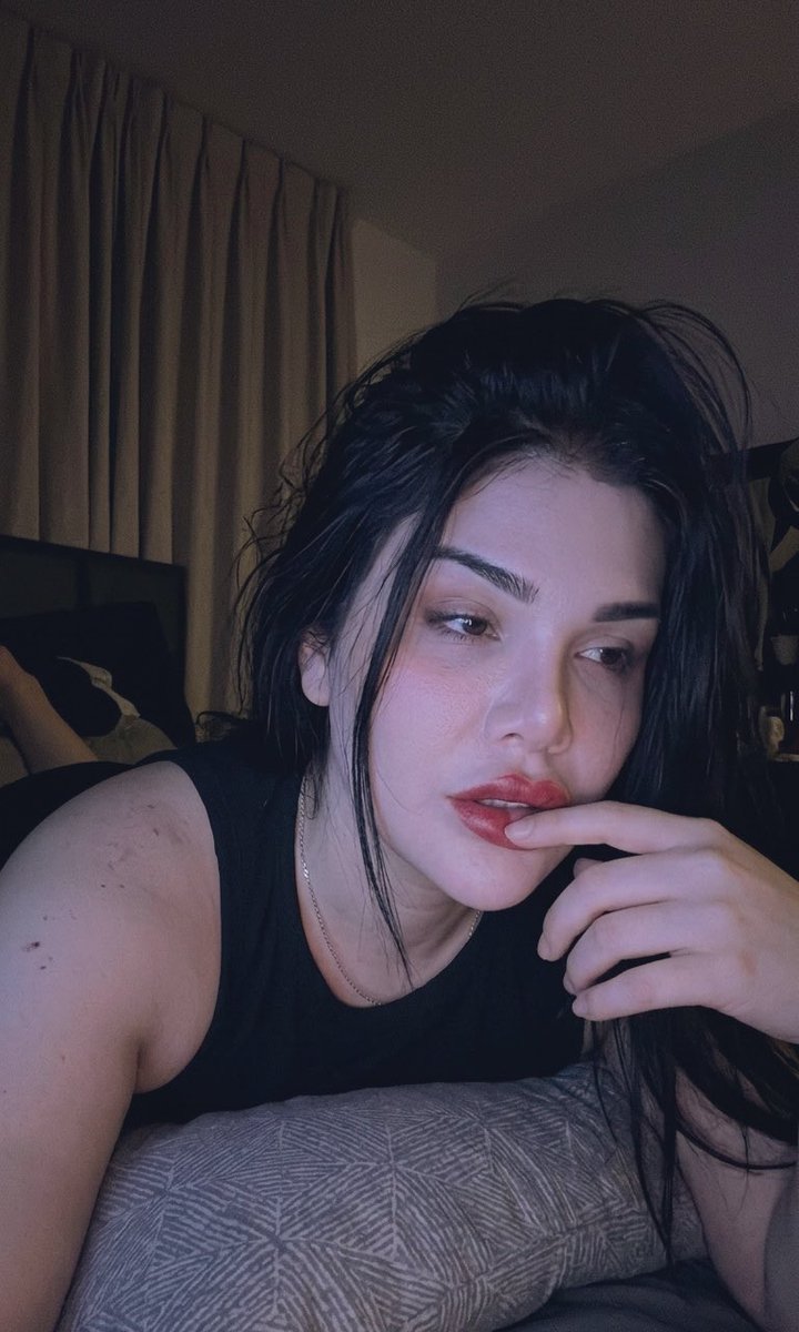 lamarrash_arg's tweet photo. La marrash sin make up, icono siempre  @lamarrash69 #madrefundadora #reinadeladark #lamarrash #trianasanchez #lauritadubai https://t.co/g2pVUAa0DZ
