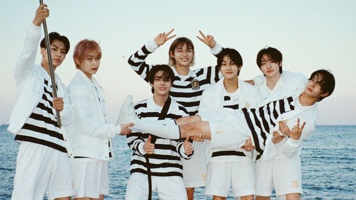 # лика ;; enhypen⁷ 🧡 tweet media