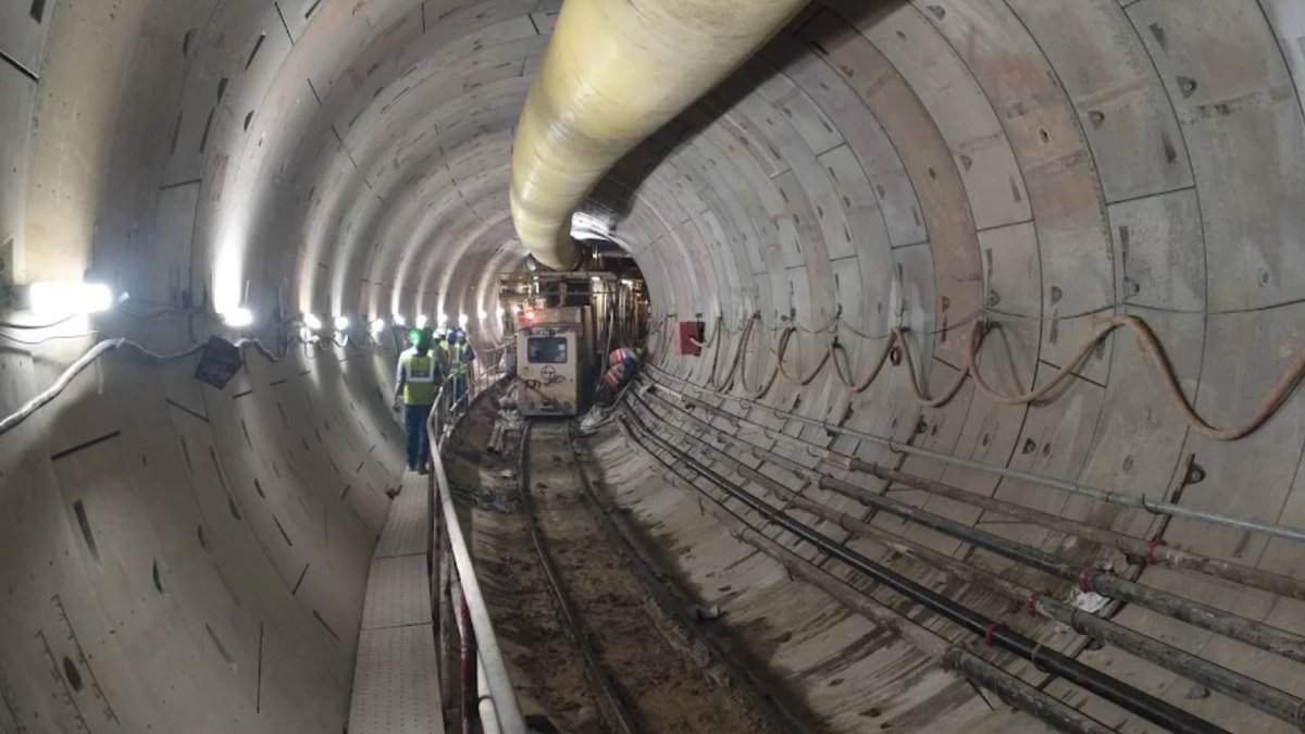 RailAnalysis's tweet photo. #PatnaMetro advances #MoinulHaq #RajendraNagar underground stretch with precision tunnelling
Read more: https://t.co/qoCQ5rxEeZ
#PMRCL #Construction #Girder #Infrastructure #Metro #Tunnel #Station #RajendraNagarTerminal #Safety #TunnelBoringMachine #TBM #RailAnalysis https://t.co/lEQ17HhRbH