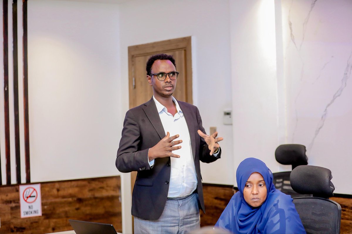 SLMA_DOCTORS's tweet photo. Somaliland Medical Association (SLMA)and Somaliland Private Hospitals Network (SOLPHONET) convened a high-level meeting aimed at enhancing the quality of healthcare services and strengthening professional development across Somaliland. The meeting was facilitated by PSPH. https://t.co/prOOSRPYx1