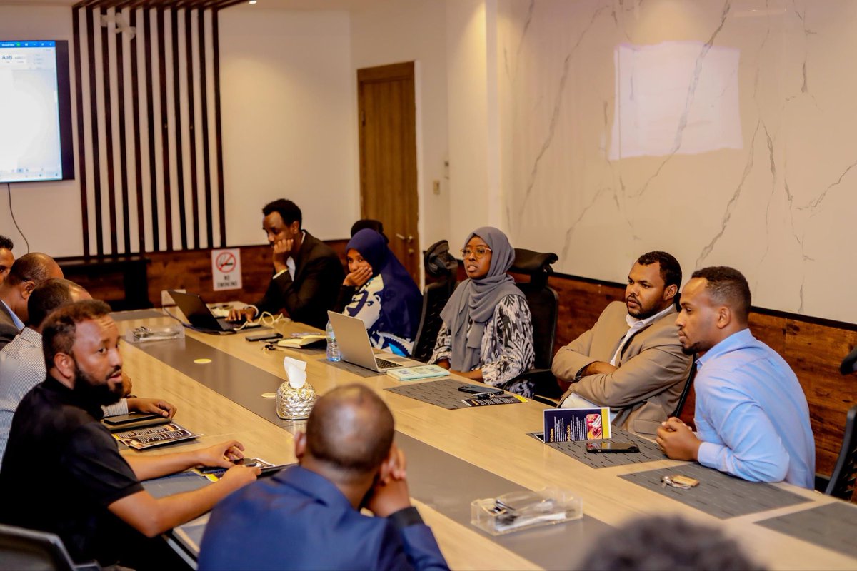 SLMA_DOCTORS's tweet photo. Somaliland Medical Association (SLMA)and Somaliland Private Hospitals Network (SOLPHONET) convened a high-level meeting aimed at enhancing the quality of healthcare services and strengthening professional development across Somaliland. The meeting was facilitated by PSPH. https://t.co/prOOSRPYx1