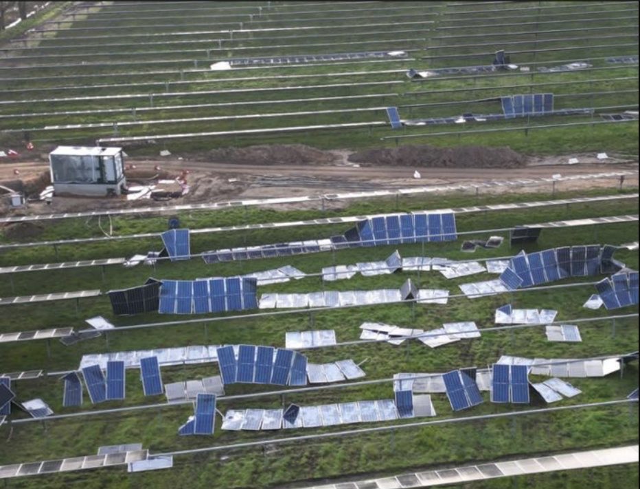 🙏🏻Karma 🇬🇧 tweet media