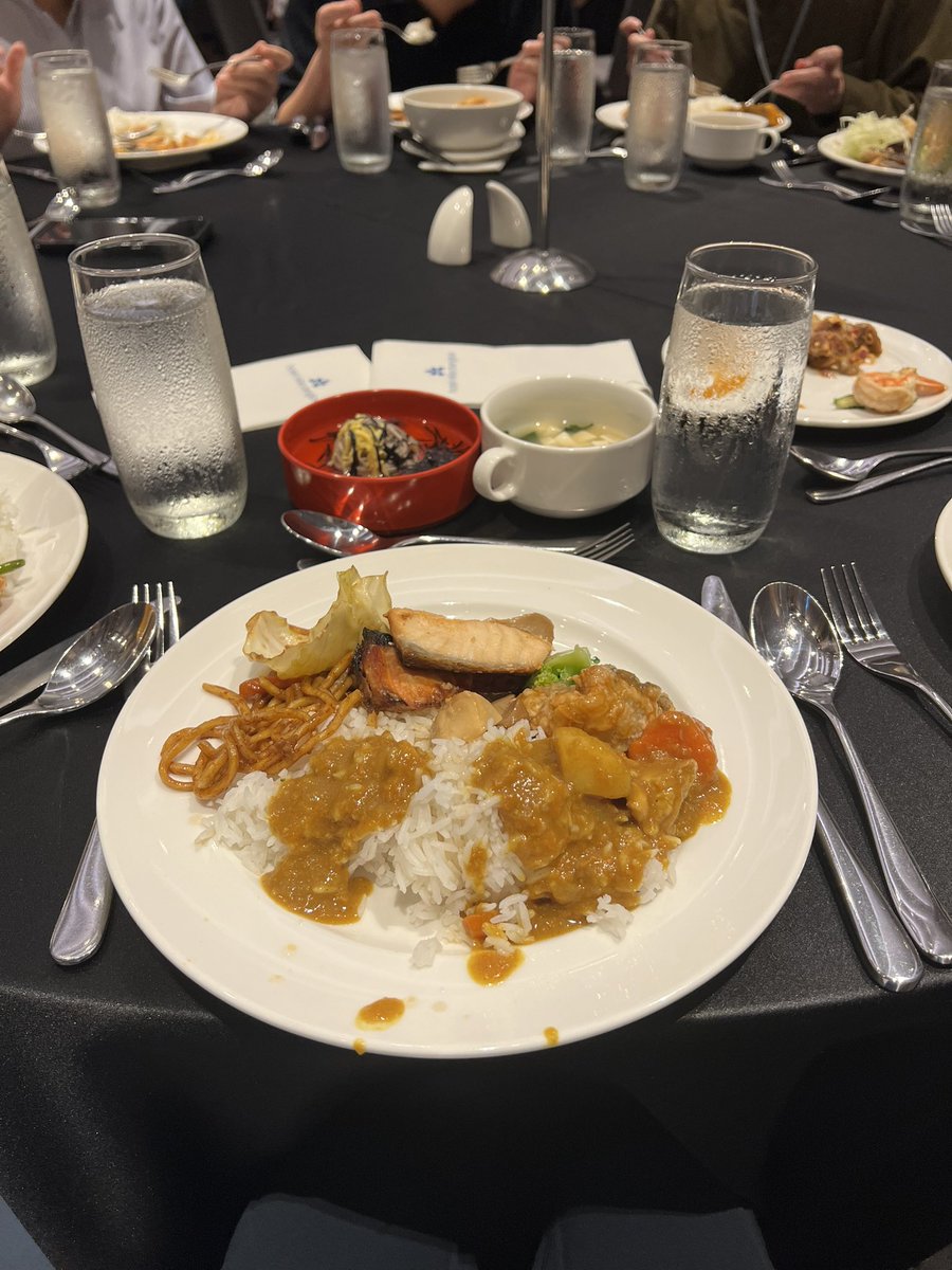 R3 MED Khing Chantawiboonchai (VAT) tweet media