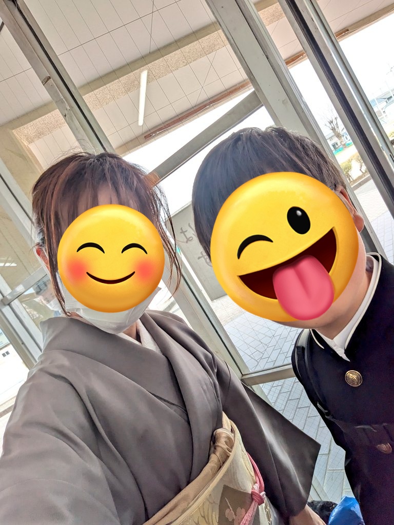 えいや tweet media