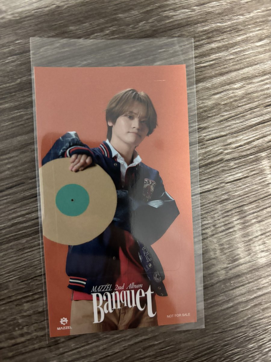 utahiro_ayaka's tweet photo. 交換探しております✋
Banquet ICカードステッカー
譲)KAIRYU
求)RYUKI

次のツアーのトヨタアリーナ手渡しか郵送で対応可能です❕

#MAZZEL交換
#BMSG交換 https://t.co/cJAyeRHVLq