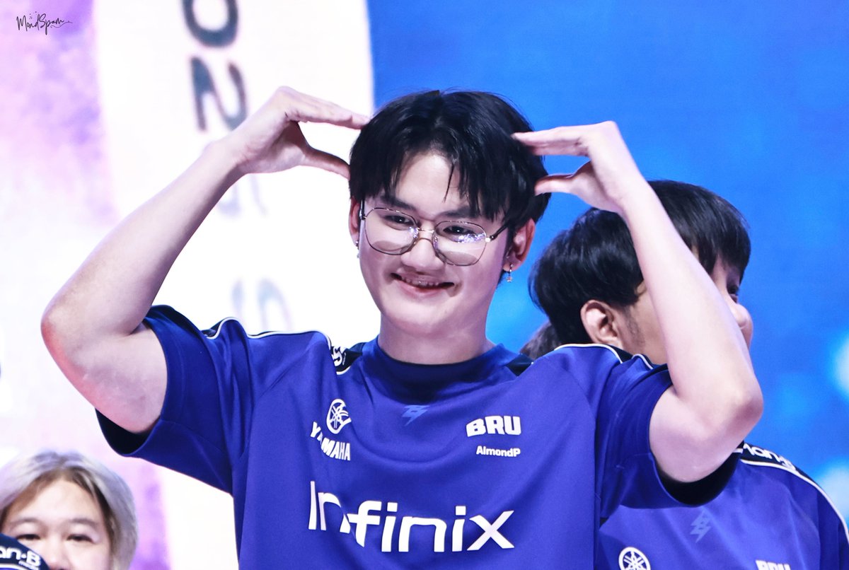 🐱ปป กับแมวน้อยตัวนึง😹 อ้วรแชมป์นะค้าบบ tweet media