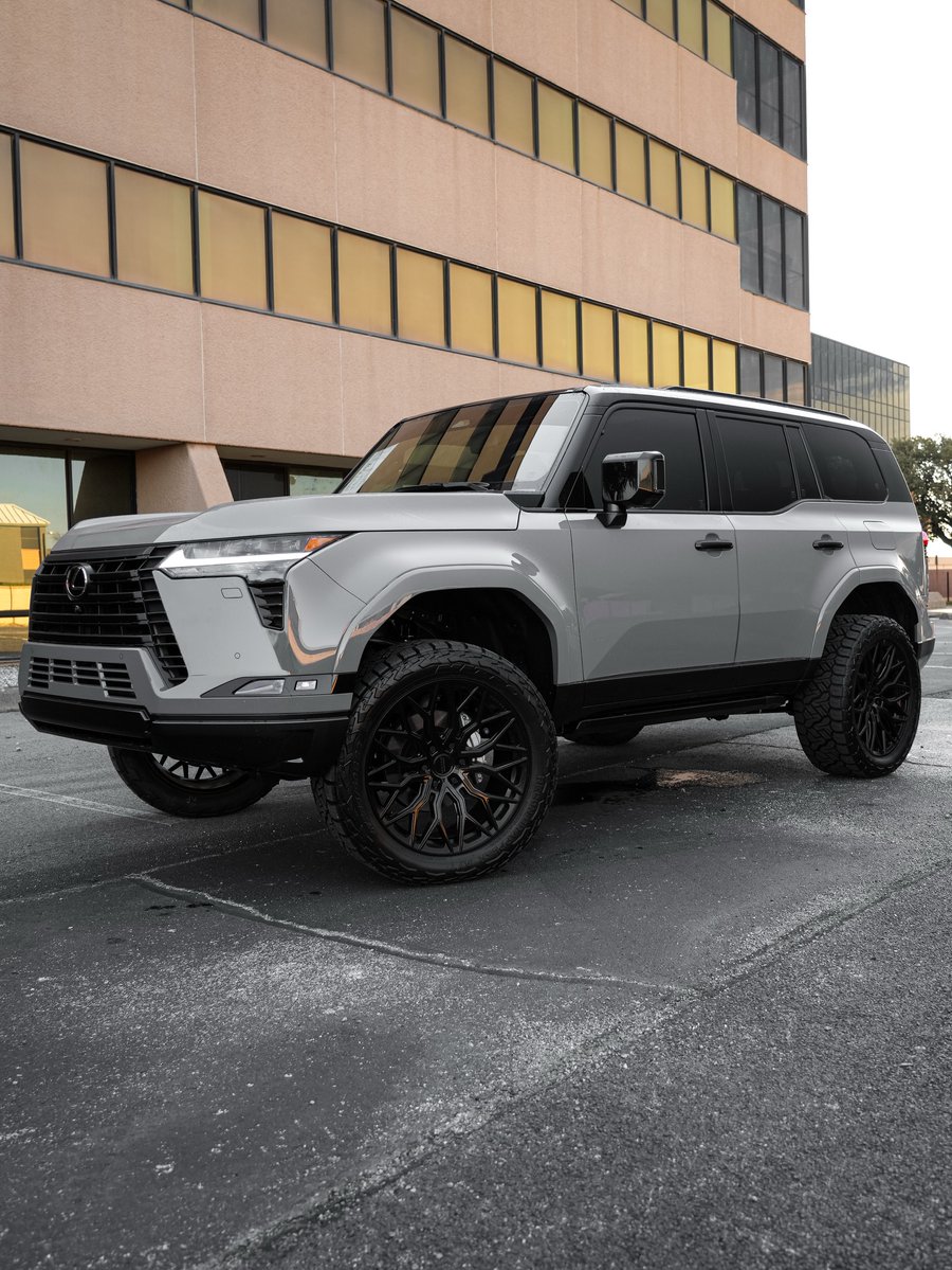 We love cars ❤️ tweet media