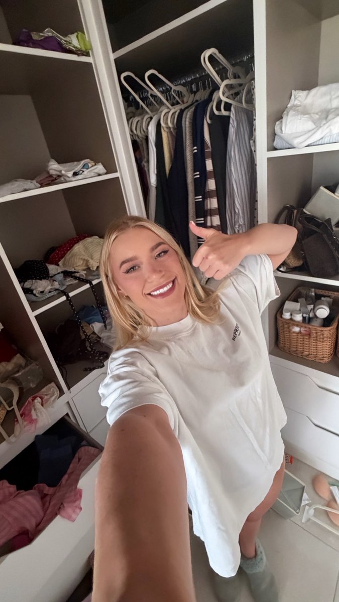 Elle Brooke 🥊 tweet media