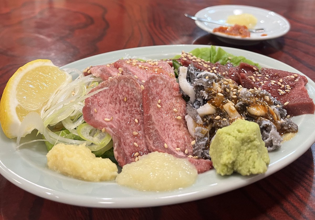 umi_osake's tweet photo. 素晴らしい、素晴らしい町焼肉 https://t.co/OSCeu69vVD