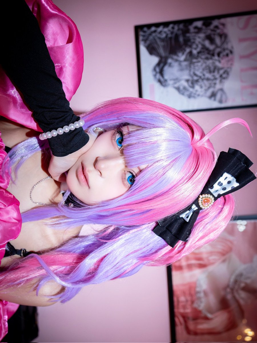 iro_yume1221's tweet photo. Hololive 💅✨
綺々羅々ヴィヴィ cosplay  
#ヴィヴィメイク https://t.co/mXZNhsjLyy