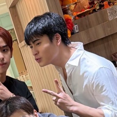 โฮมินิ🐰ྀི tweet media