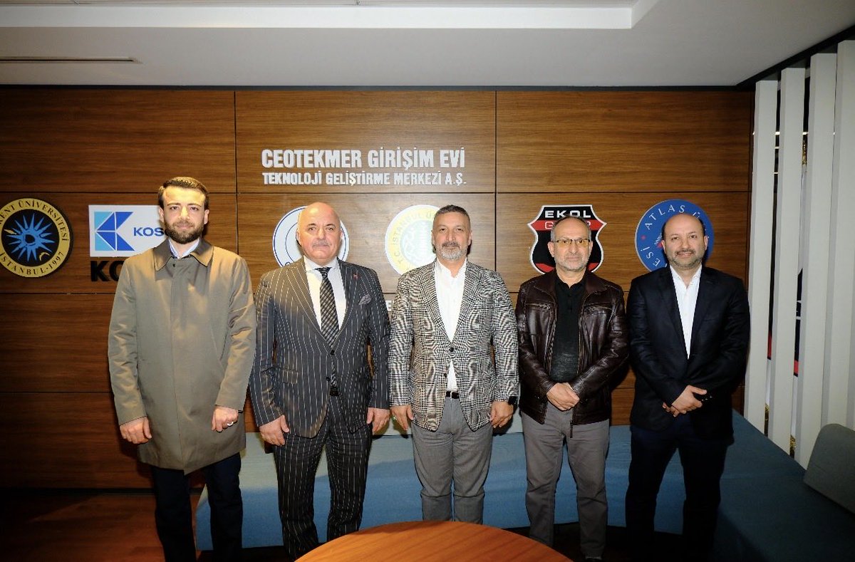solhan_cetin's tweet photo. MÜSİAD Dijital Teknolojiler Sektör Kurulu Yöneticimiz Ekol Grup Yönetim Kurulu Başkanı Profesör  Dr. Mehmet Naci Efe Beyefendiyi makamında ziyaret ettik.

Dünyadaki Teknolojik gelişmeler ve ülkemizde yerli milli hedefinde hızla neler yapabiliriz noktasında istişarelerde bulunduk. https://t.co/FPl58TCL8r