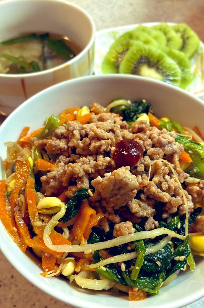 さりこ tweet media