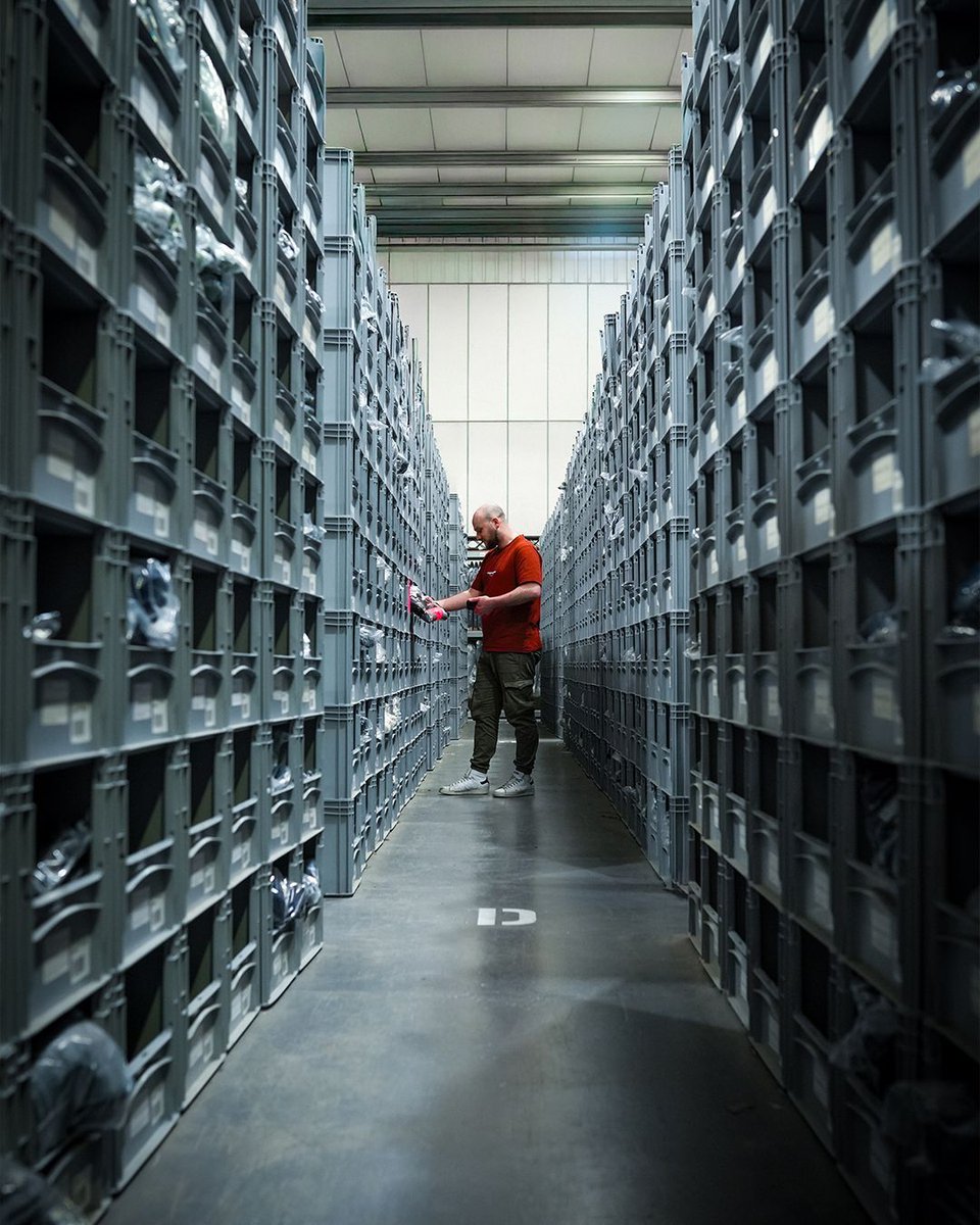 2tall.com tweet media