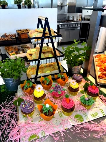 Our amazing catering team were busy whipping up some Easter magic for our students at the end of term! 

A huge thank you to our catering staff &mdash; it&rsquo;s these thoughtful touches that make Bolder Academy such a welcoming place to learn.  Image
