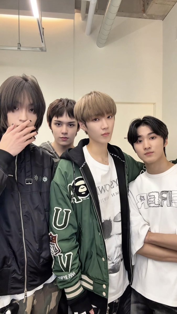 AxMxP_official tweet media