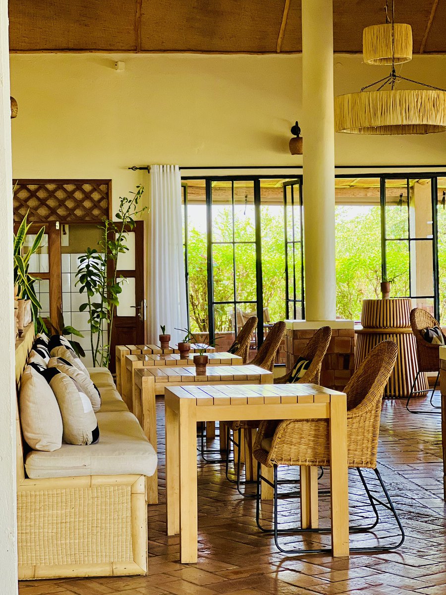 ᴛʀᴀᴠᴇʟ ꜱᴘᴇᴄɪᴀʟɪꜱᴛ 🇺🇬 tweet media